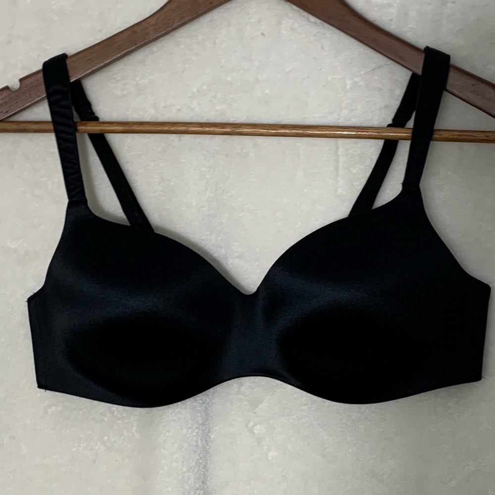 “Soma” black padded bra 36A